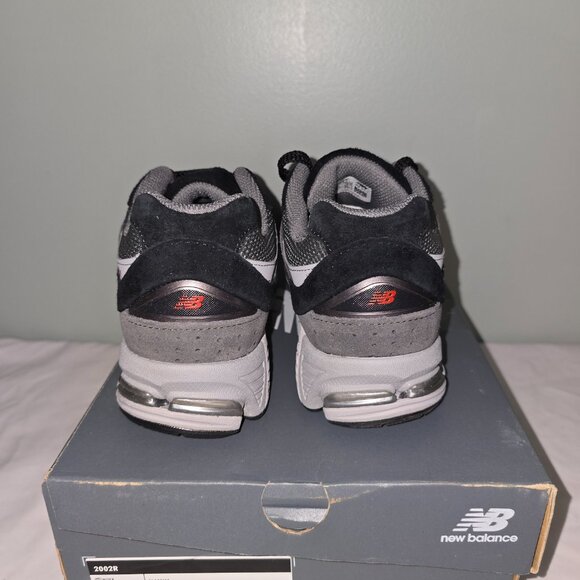 New Balance 2002R Classics U2002RC, Blk/Gry, Unisex M8/W9.5, New in Box - Picture 4 of 9